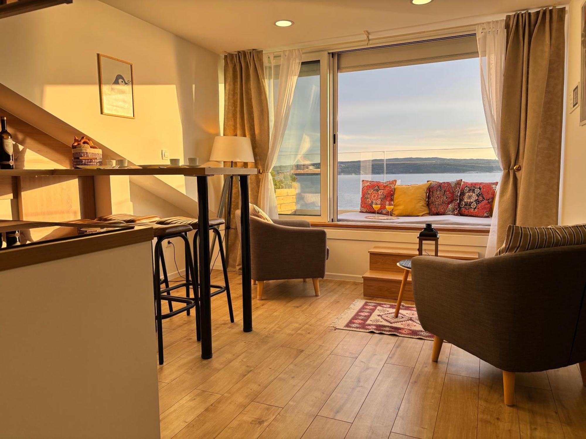 Apartment Nirvana *